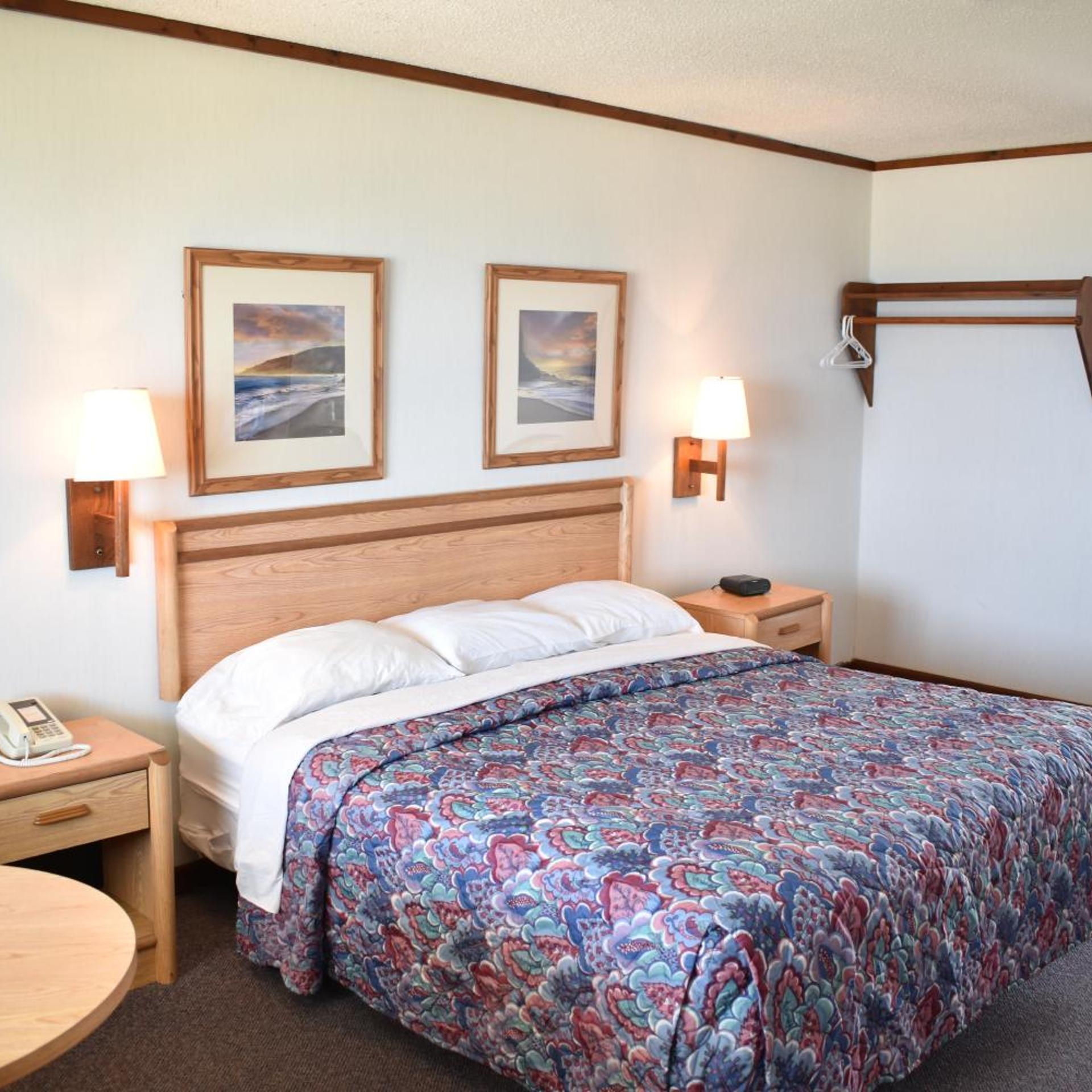 Room, King Bed, Ocean Front