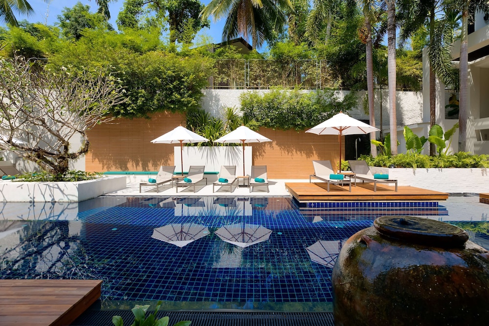 Outrigger Surin Beach Resort 41/74