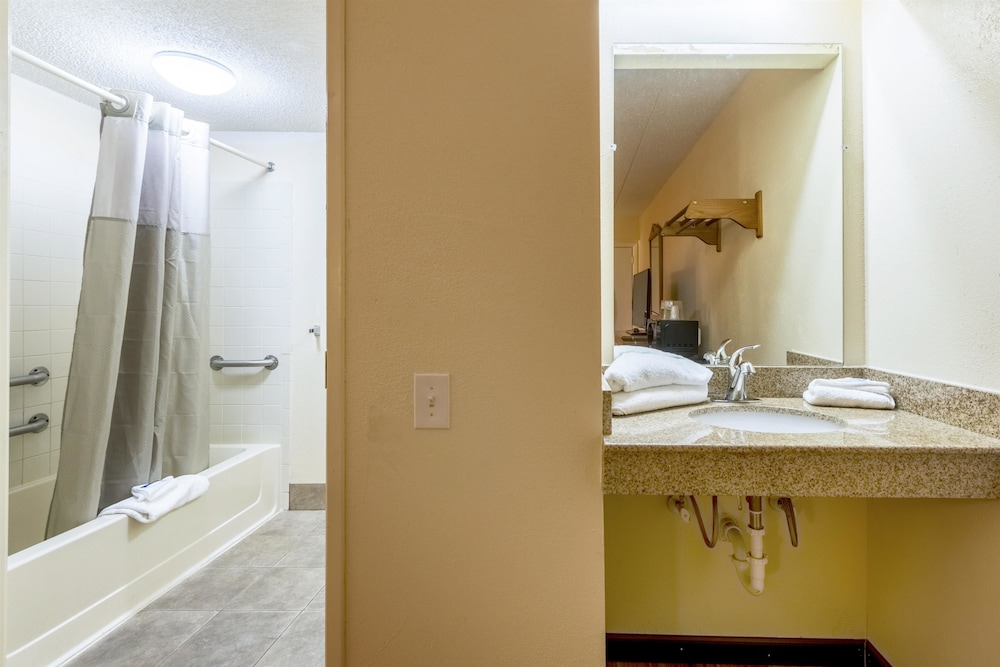 Motel6 Grove City, OH 43/47