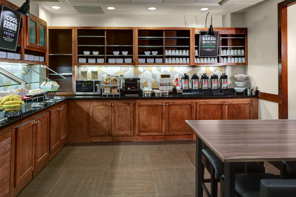 Hyatt Place Mystic 46/61