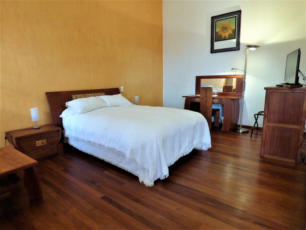 Villa Antigua Hotel 11/30