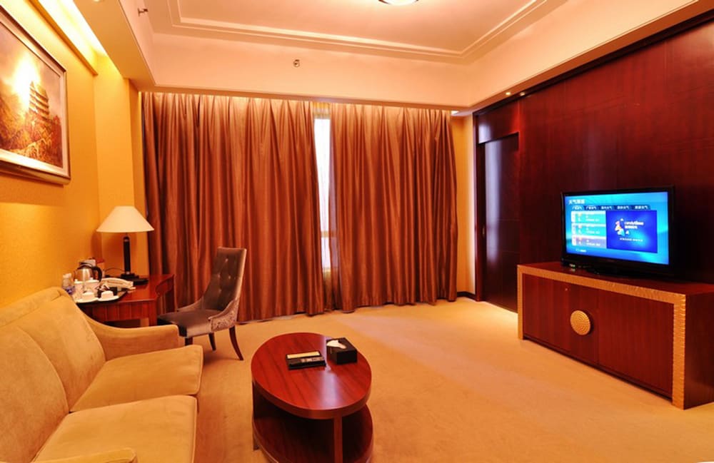 Yuexiu Hotel Guangzhou, Curio Collection by Hilton 16/30