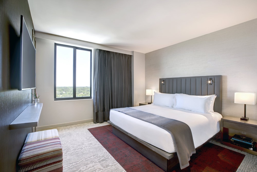 THesis Hotel Miami Coral Gables, Curio Collection by Hilton 24/80