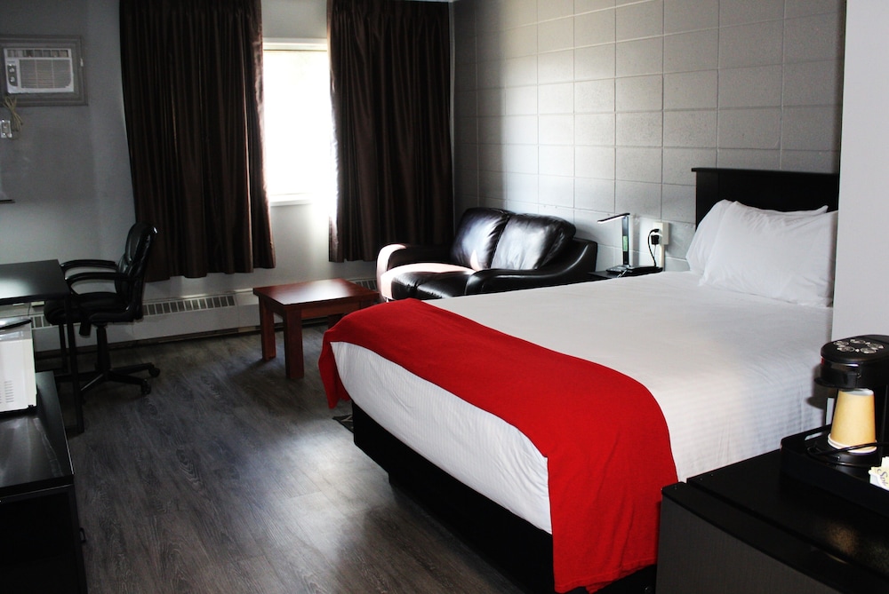 Slave Lake Inn and Conference Centre 12/50