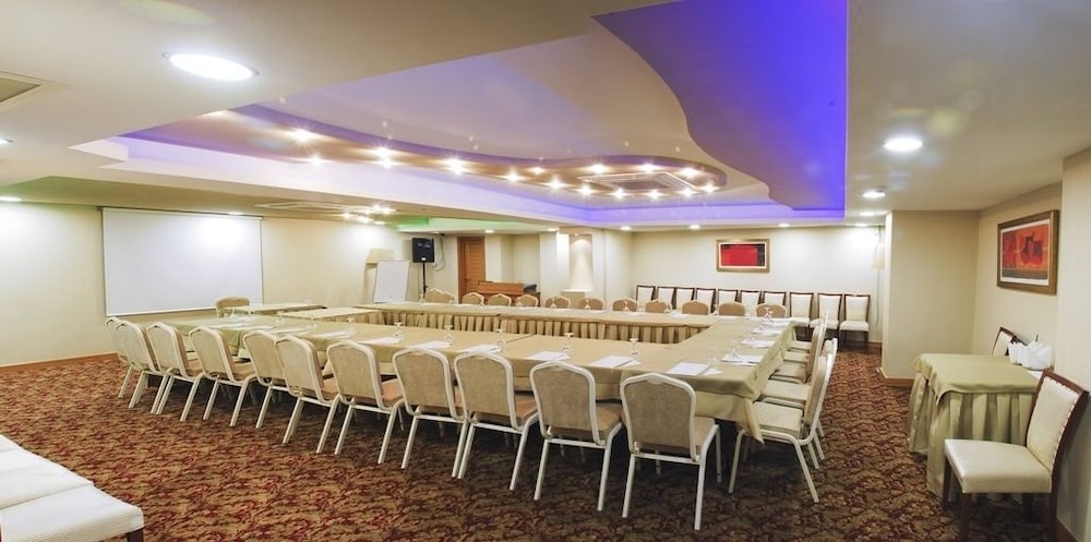 Emir Royal Hotel Luxry 49/51