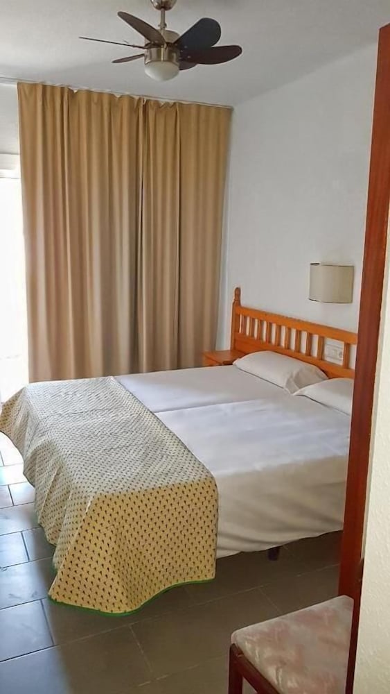 Hostal Isabel 16/37