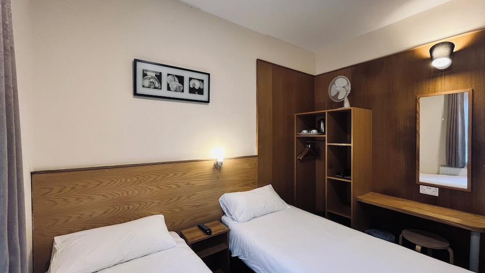 Arriva Hotel 18/50