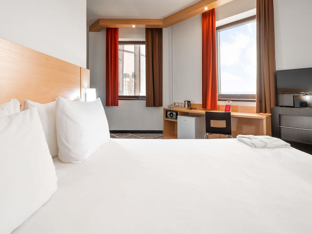 غرفة بريميوم بسريرين منفصلين، Ibis Astana Hotel 4/10