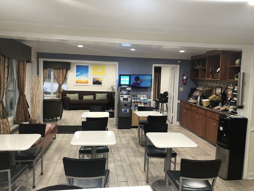 Days Inn by Wyndham Manning 16/16