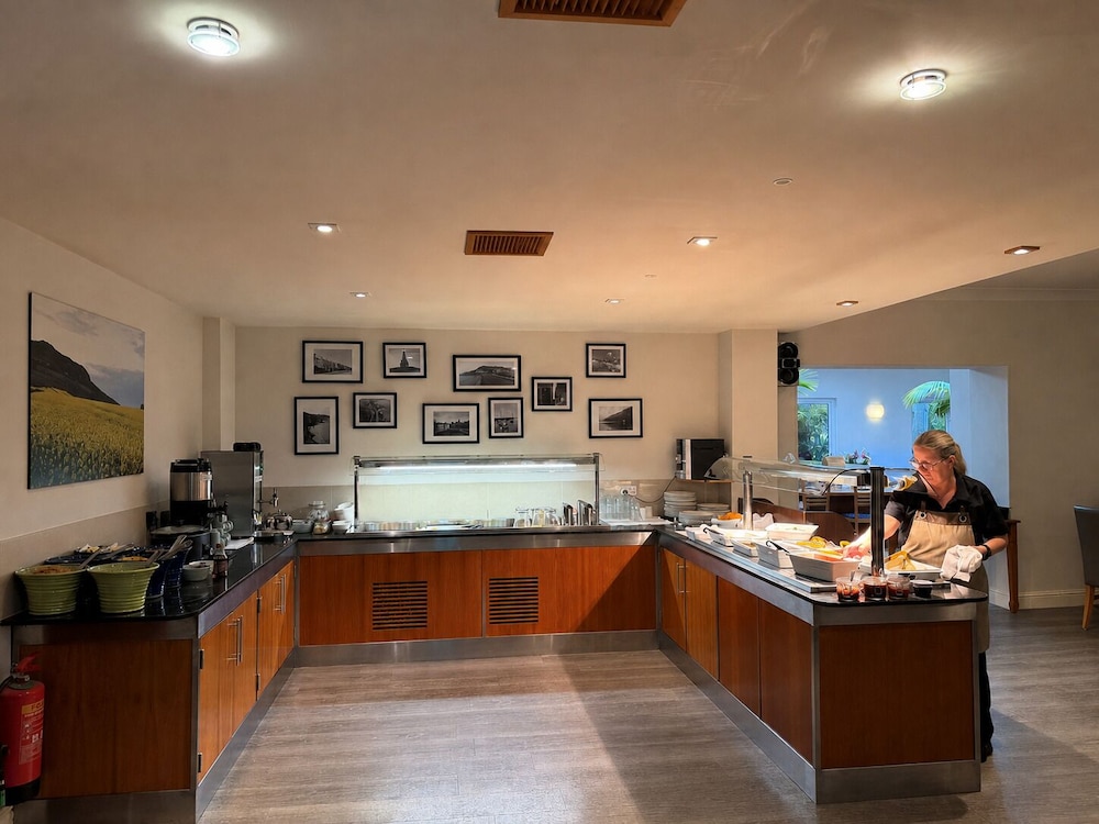 Wilton Hotel Bray 8/69