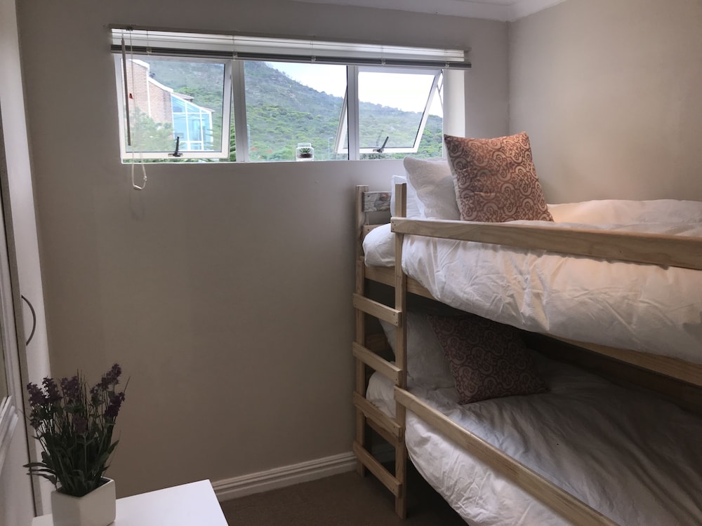 Hout Bay Breeze 7/50