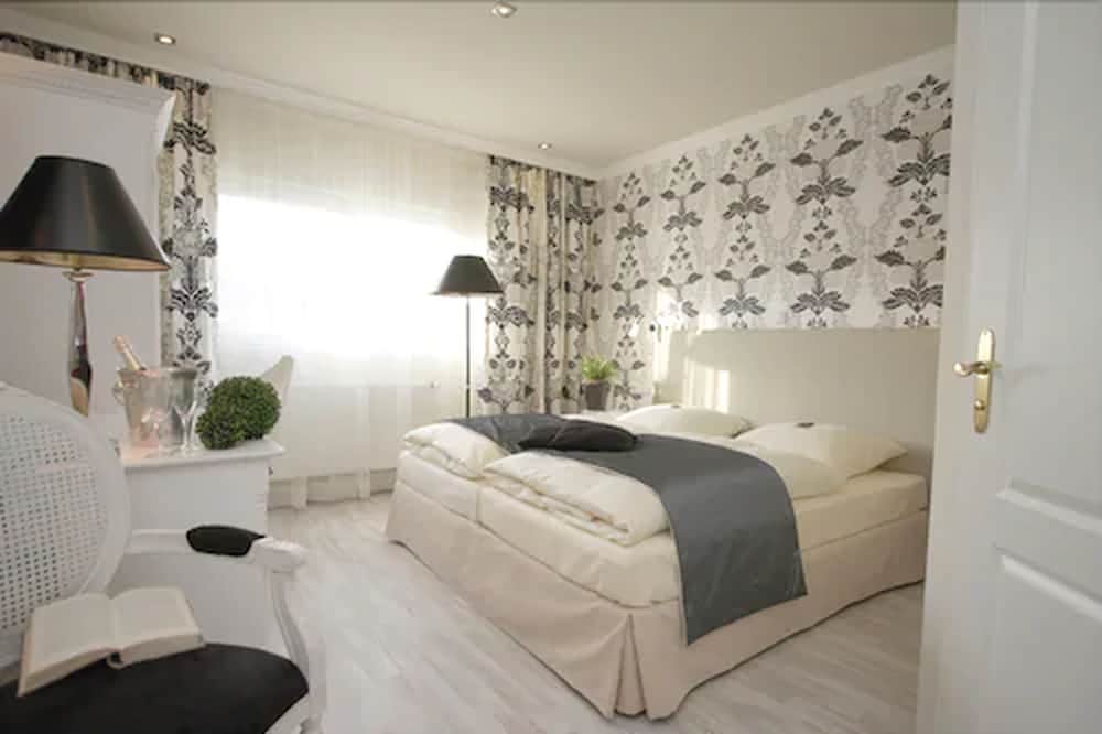 Arthotel ANA Residence 16/75