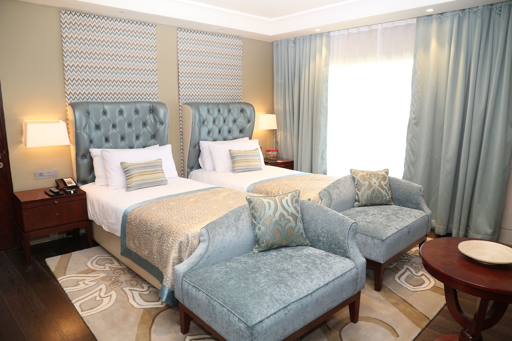 Taj Club, Club, Single Bed, City View