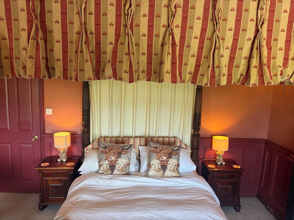 4 People, Traditional, Suite, Double Bed