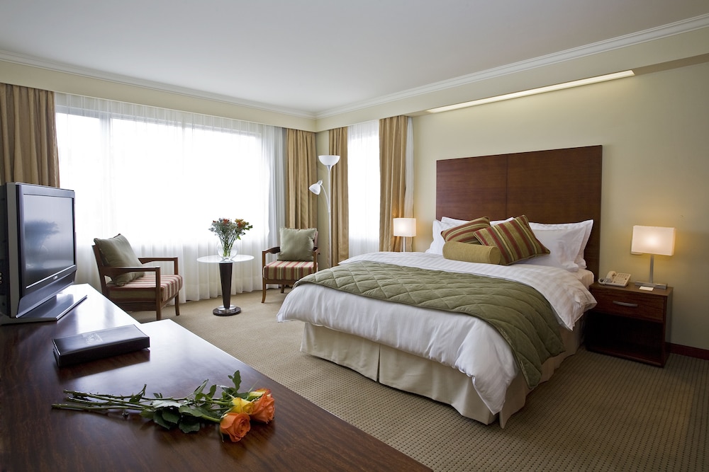 Stubel Suites and Cafe 10/69