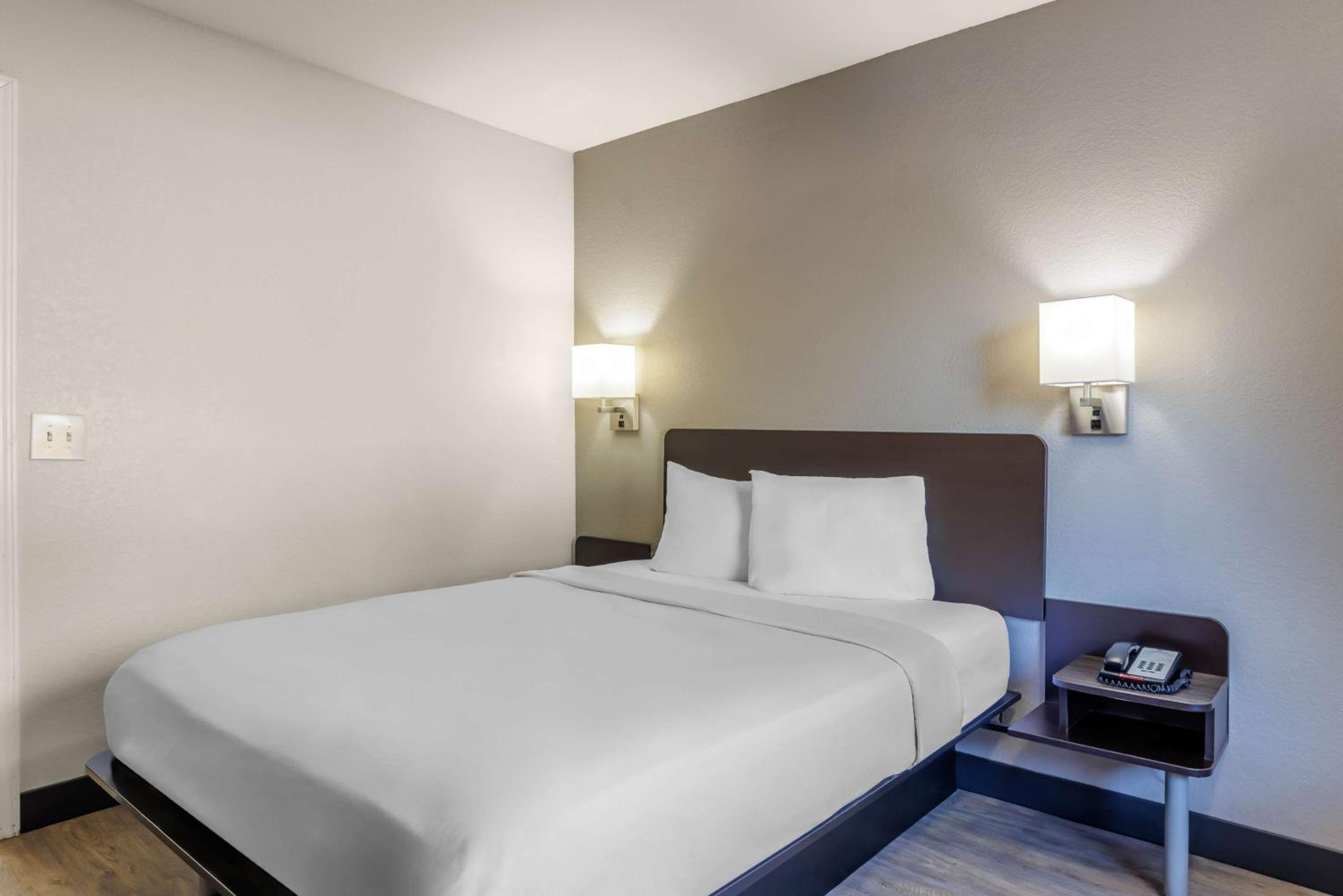 1 Queen Bed - Hearing Accessible، Motel6 Elizabethtown, KY 5/10