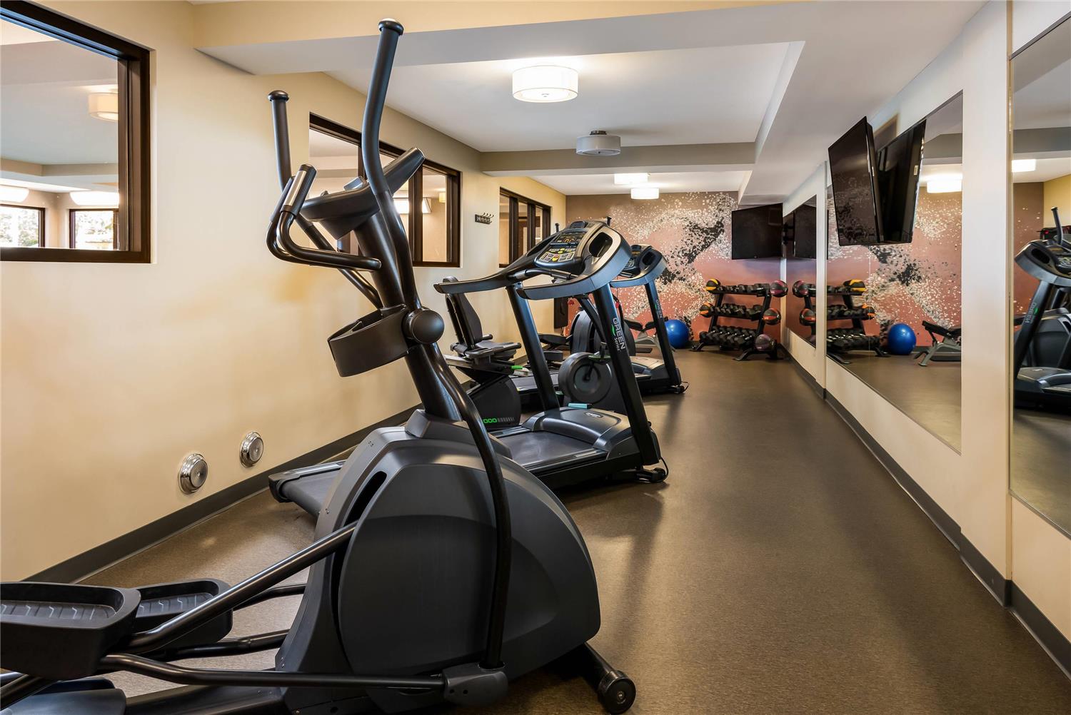 Country Inn & Suites by Radisson, Grandville-Grand Rapids West, MI 10/19