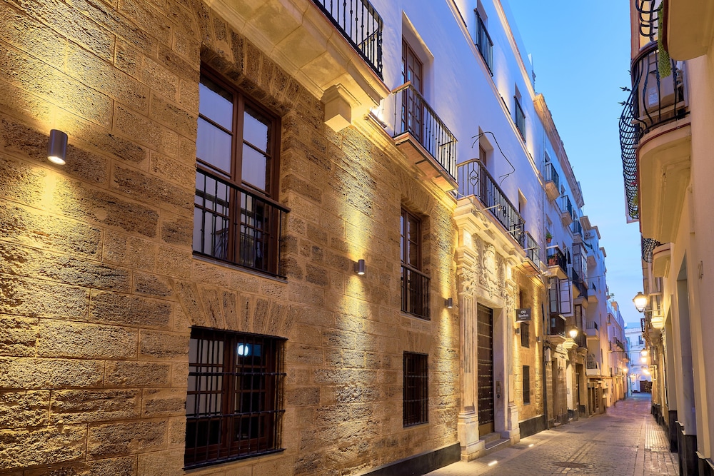 Tandem Torres de Cadiz Suites 6/50