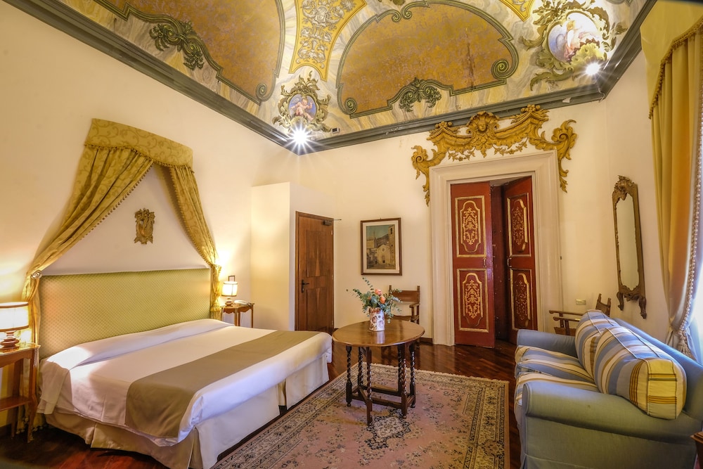 Bosone Palace 24/44