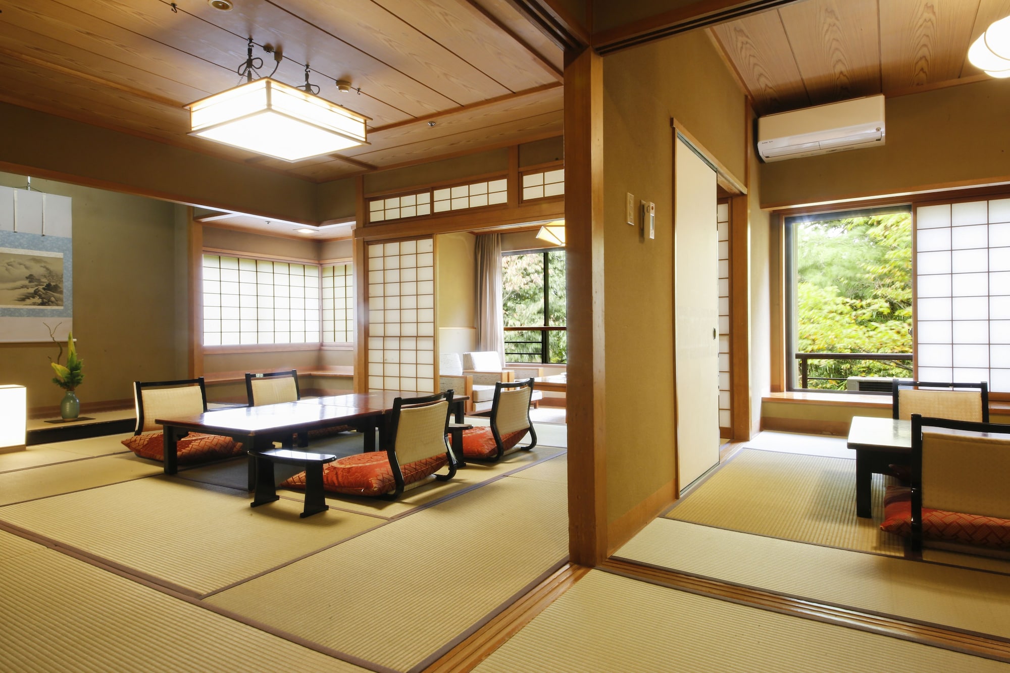 JAPANESE, SUITE