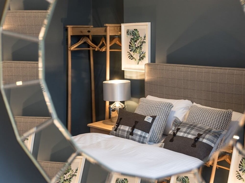 Summerfield Pub & Boutique Rooms 15/21