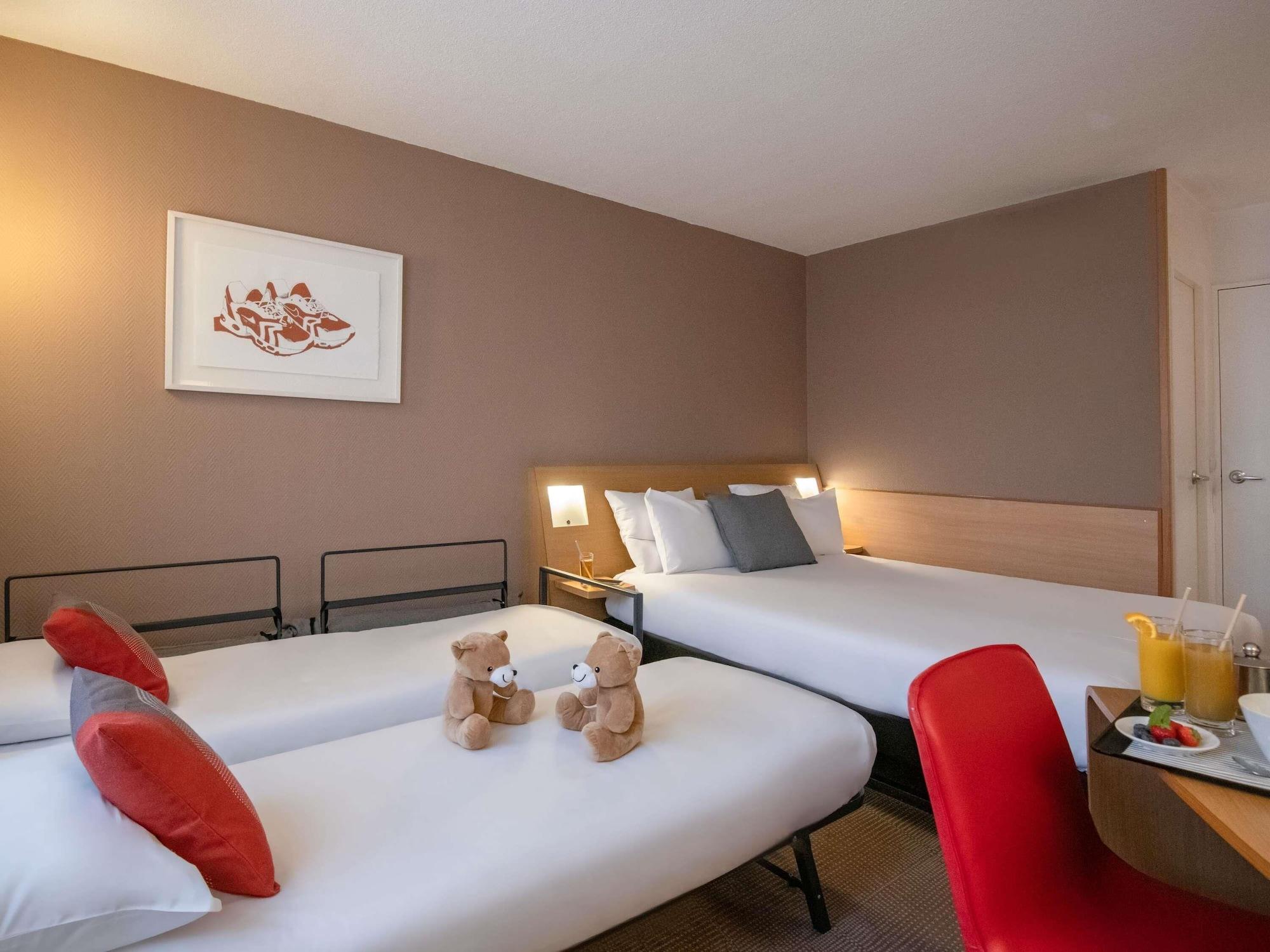 Classic, Multiple Beds
