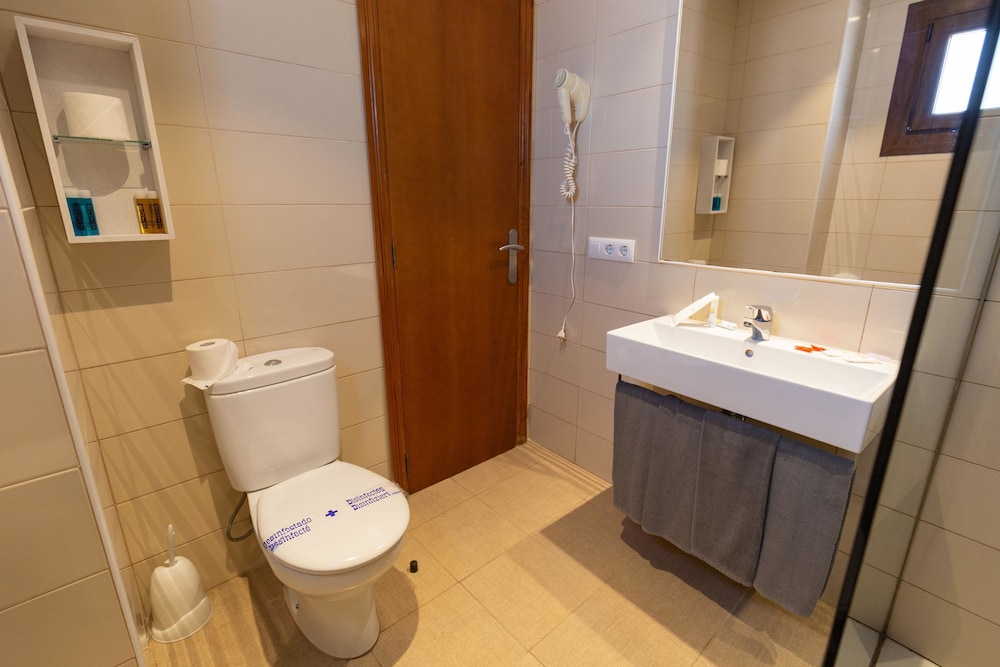 R2 Cala Millor Beach Apartment 49/50