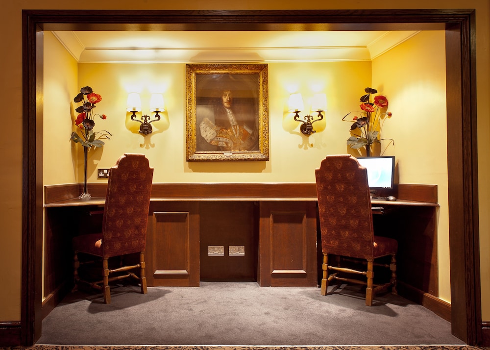 The Bull Hotel, Sure Hotel Collection by Best Western 5/49