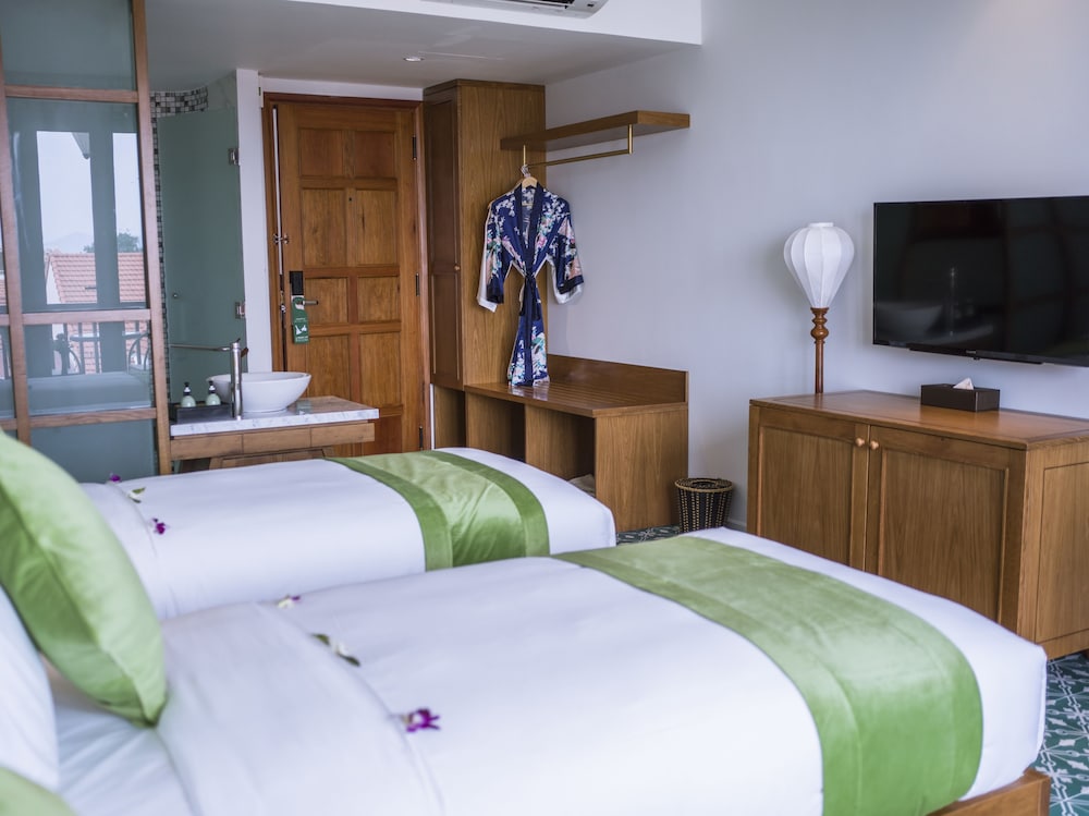 Vinh Hung Old Town Hotel 30/57