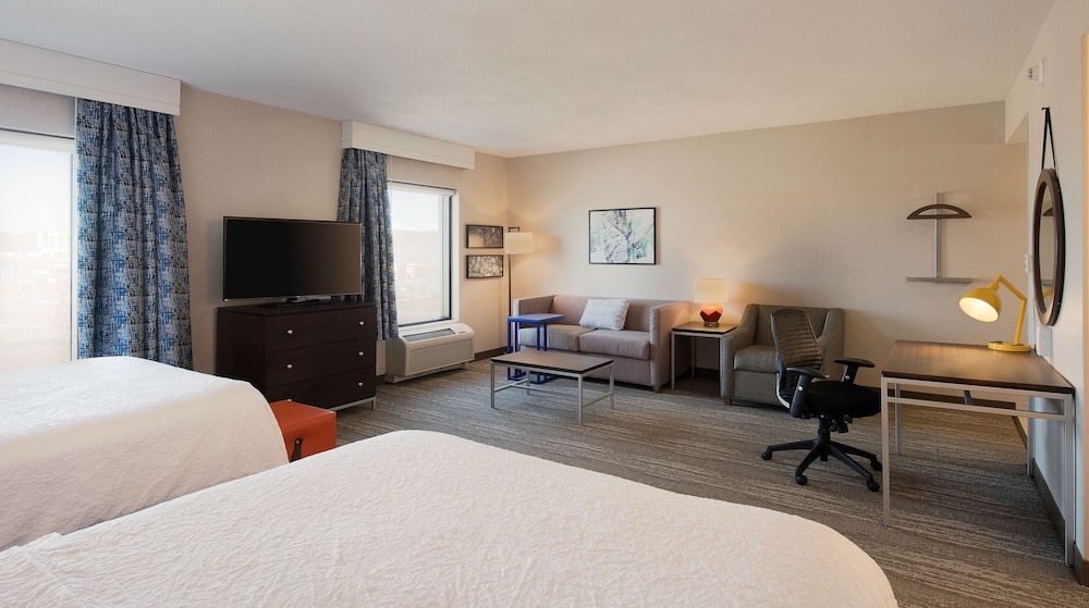 Hampton Inn Suites By Hilton Halifax Dartmouth 7/42