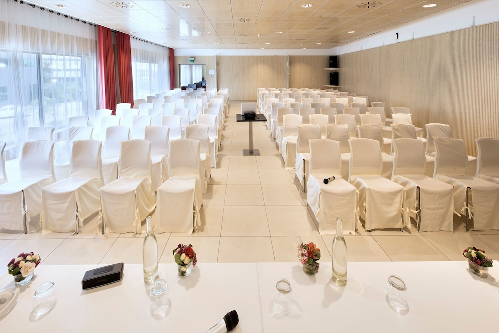 Ibis Antananarivo Ankorondrano 40/50