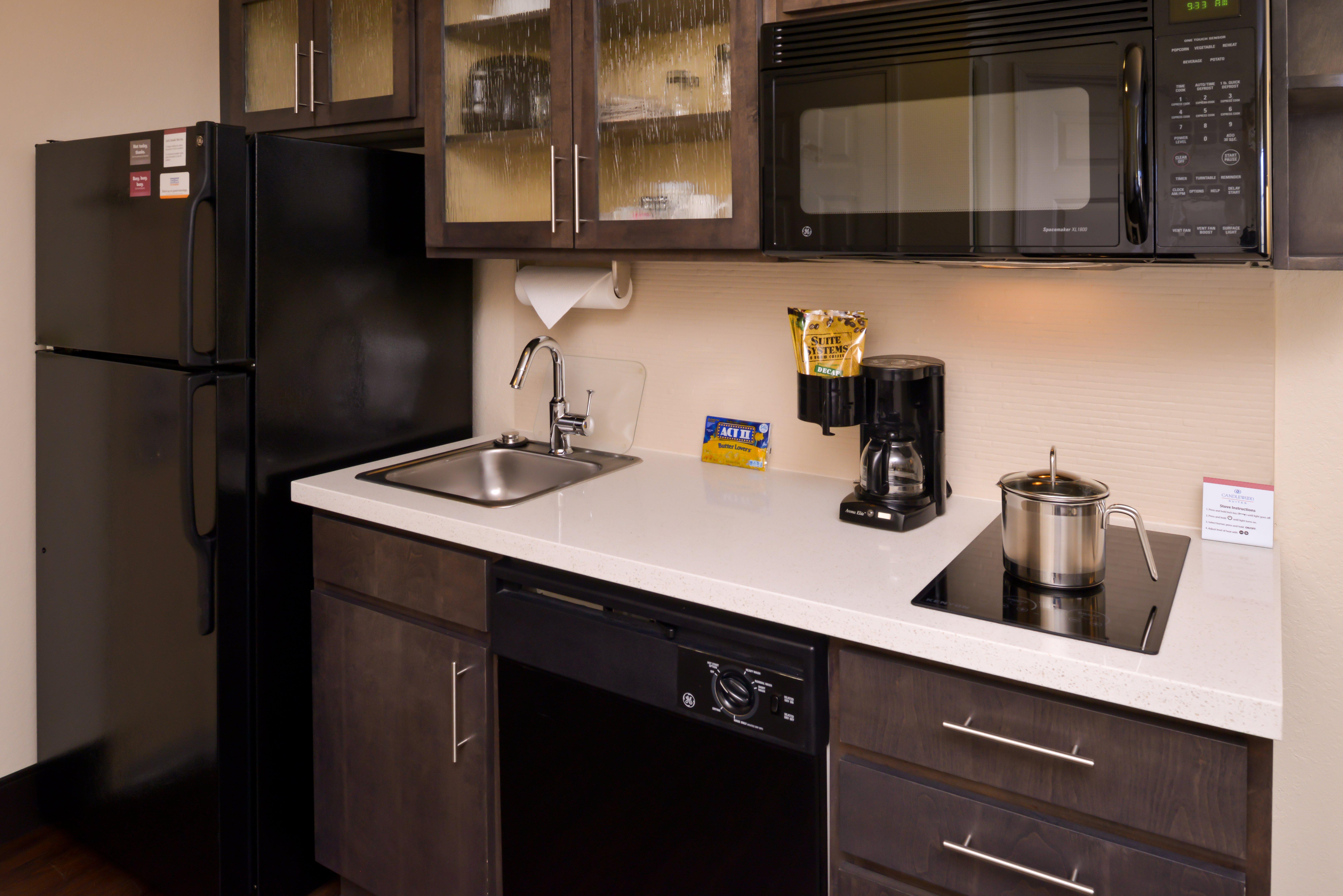 Candlewood Suites Bloomington - Normal an IHG Hotel 30/31