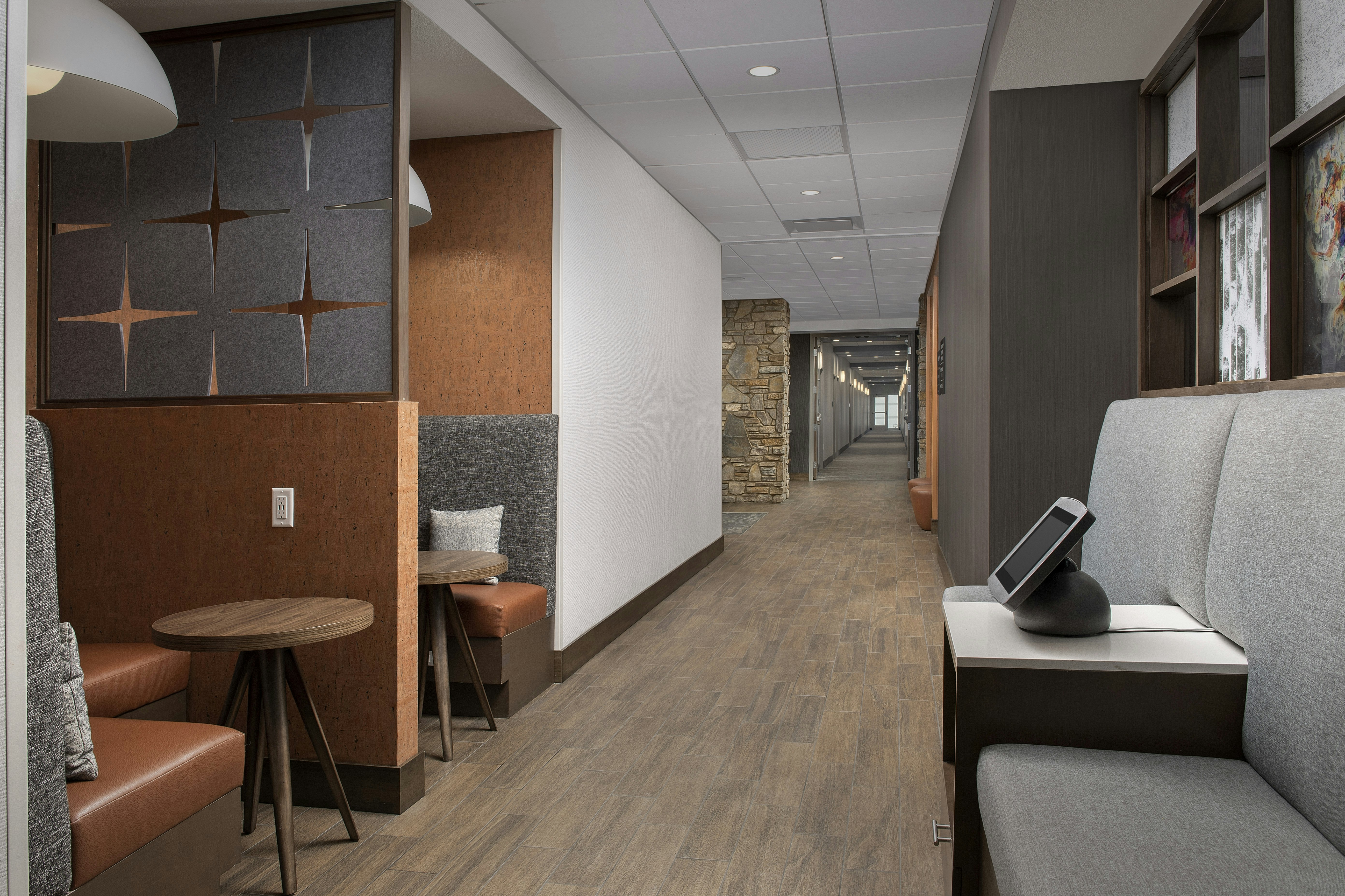 Hampton Inn Suites Rapid City Rushmore Sd 32/48
