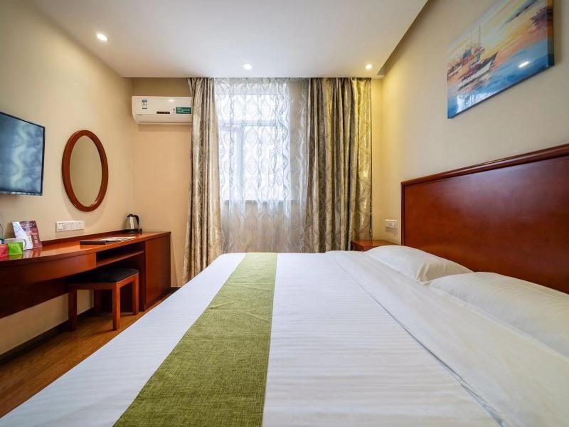 GreenTree Inn Shanghai East Xietu Road Jiuyuan Express Hotel 13/47
