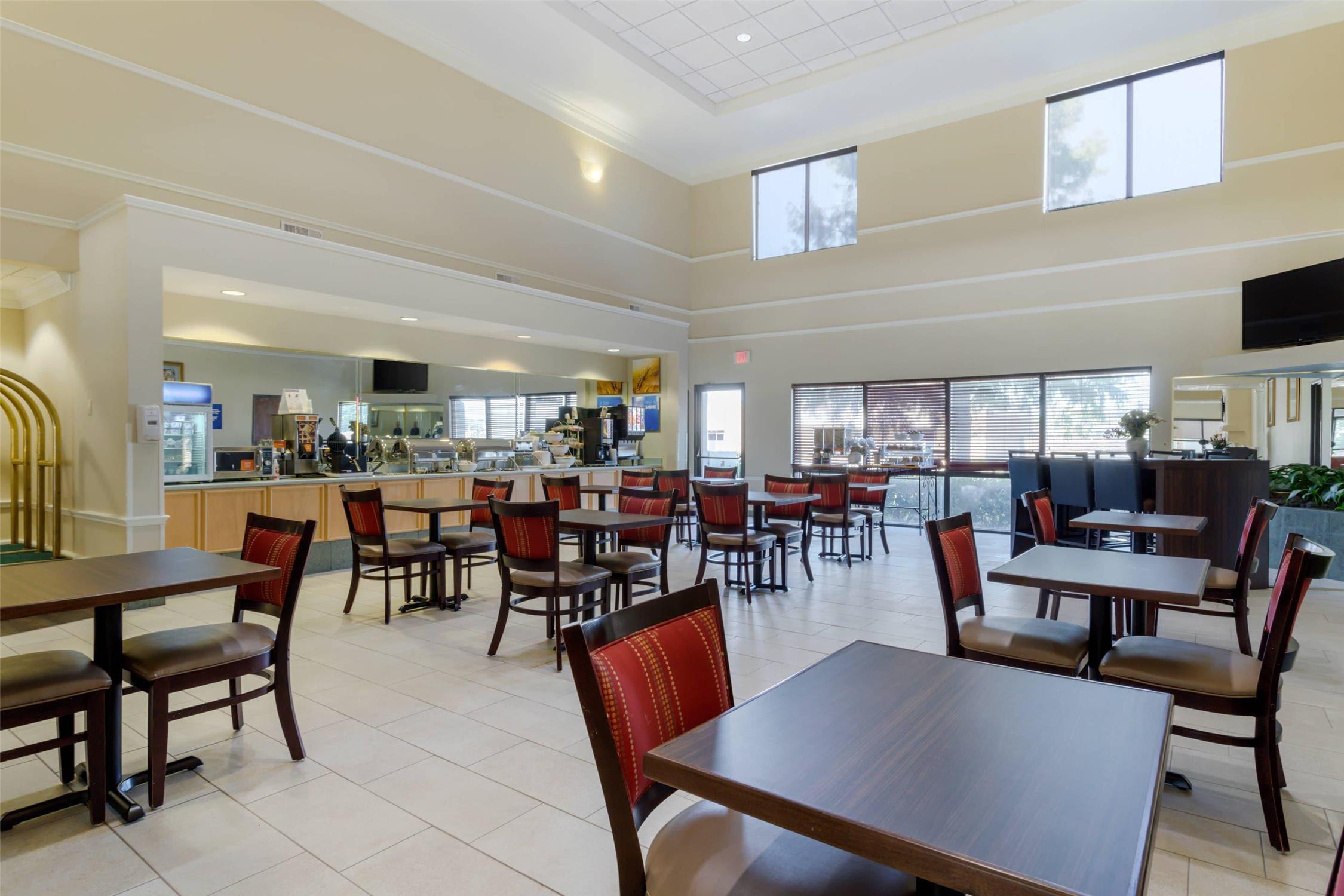 Comfort Suites La Porte - Baytown 8/16