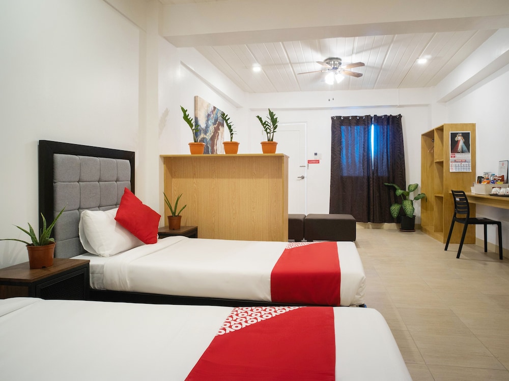 OYO 150 Davao Airport View Hotel 12/43