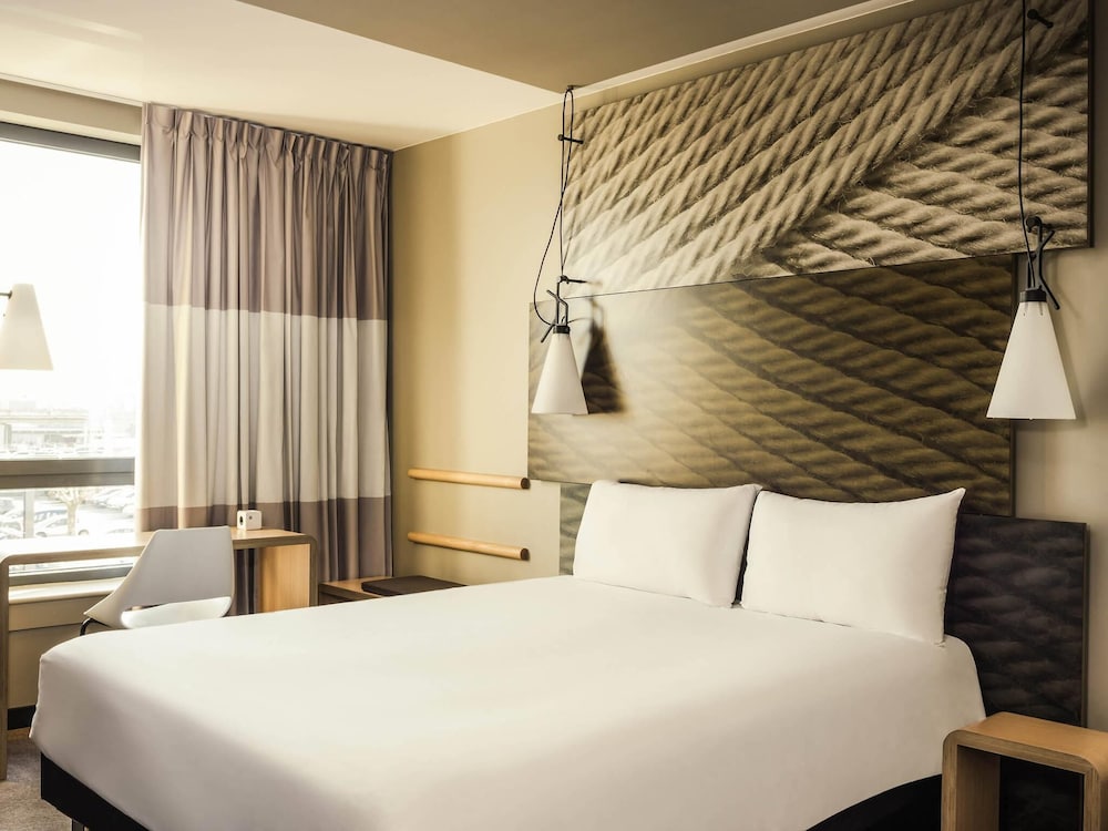 Ibis Paris Coeur d Orly Airport Hotel 27/66