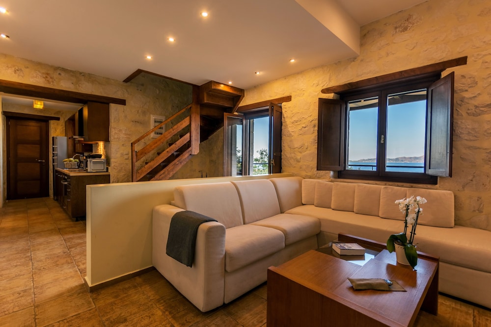 Exensian Villas & Suites 20/44