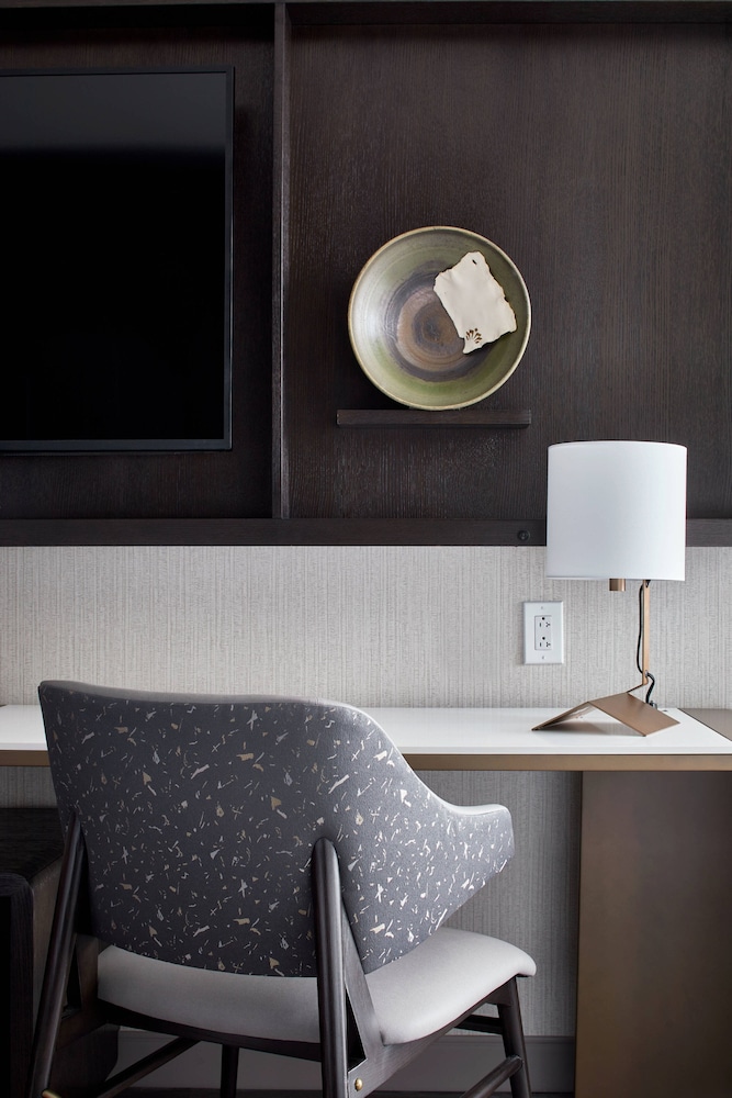 UNC Charlotte Marriott Hotel & Conference Center 30/47
