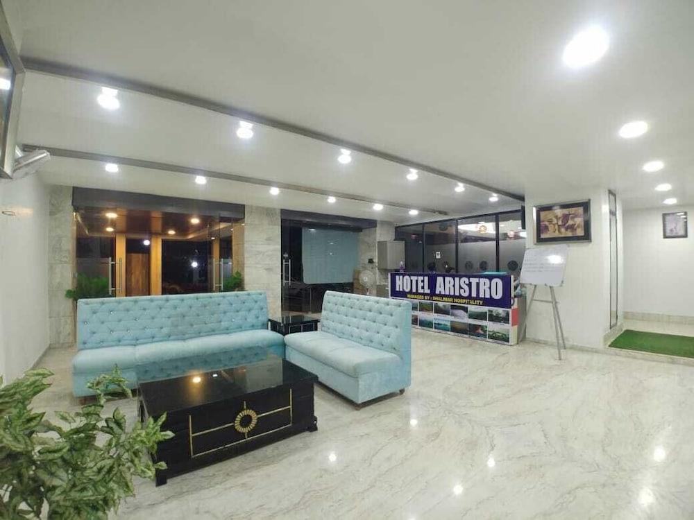 Hotel Aristro 33/50