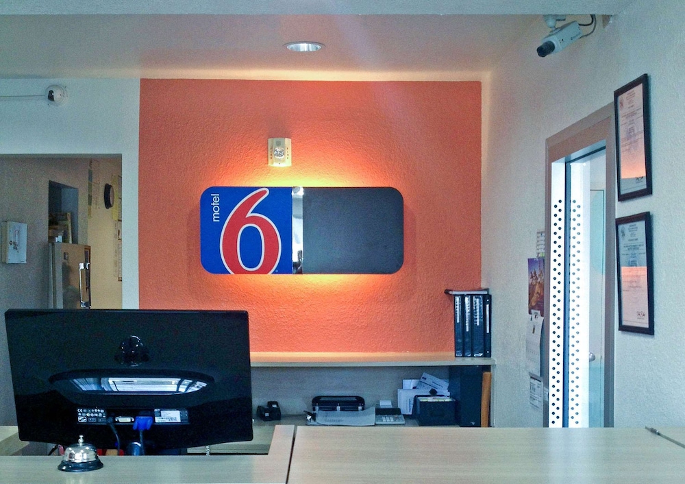 Motel6 Carson City, NV 45/66