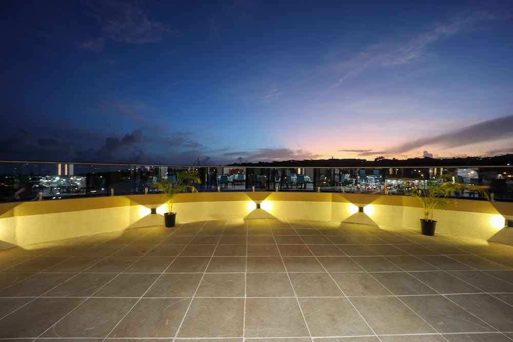 Comfort Inn & Suites Tobago 25/50