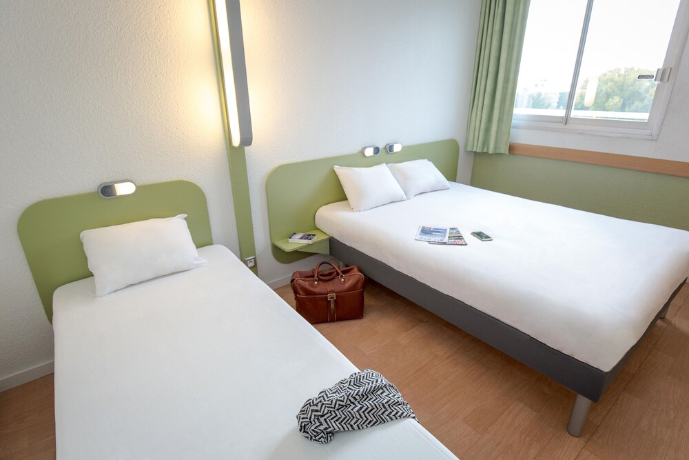 Ibis budget Frejus Saint Raphael Centre et Plage 17/64