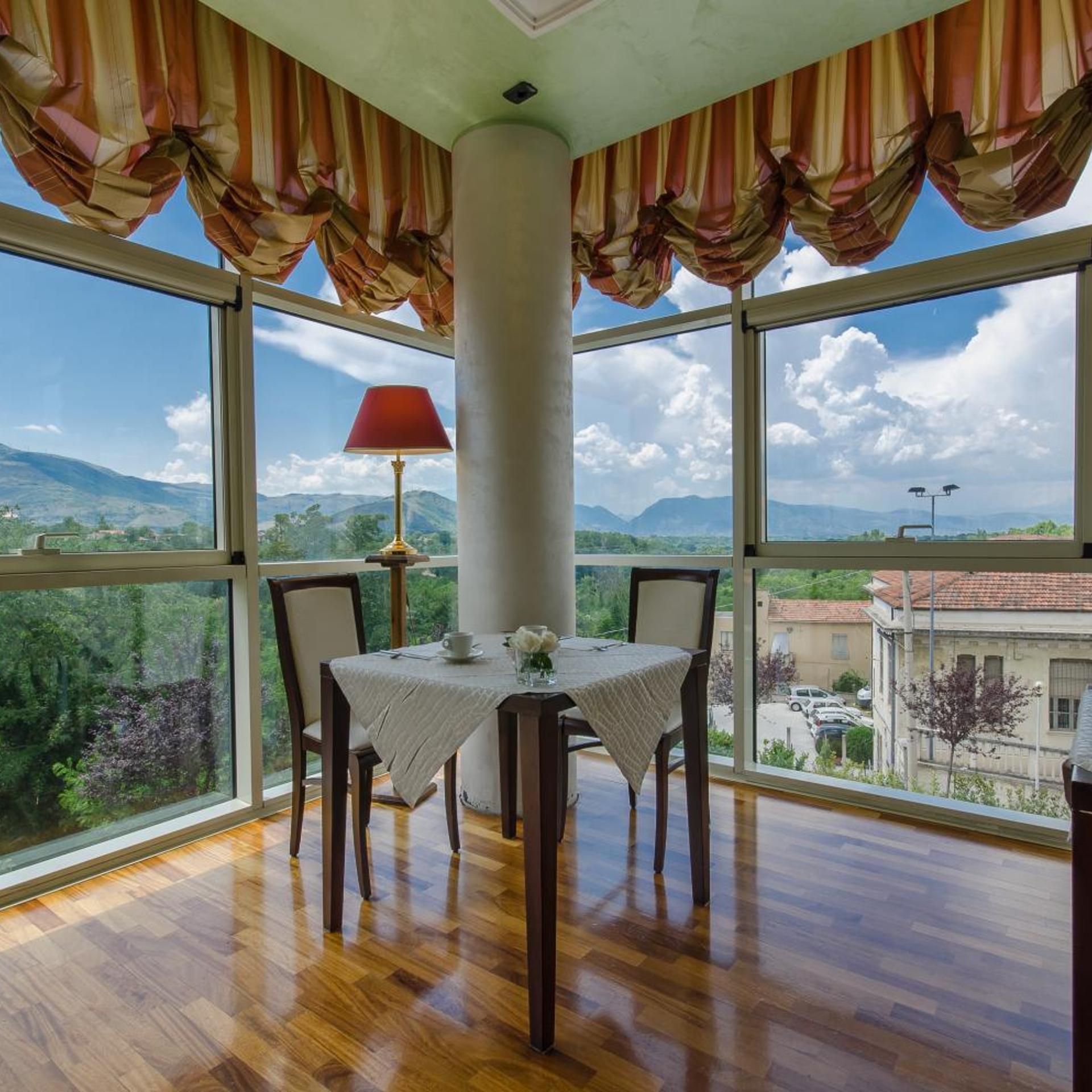Hotel Santacroce Ovidius 40/50