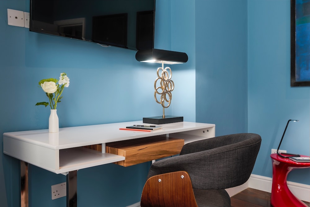 The Knaresborough by Aura Collection 39/50