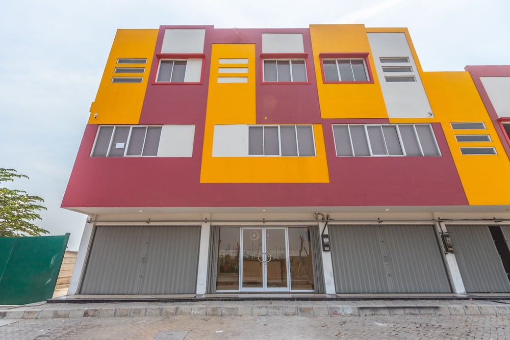 OYO 1552 Iodium Residence 2/17