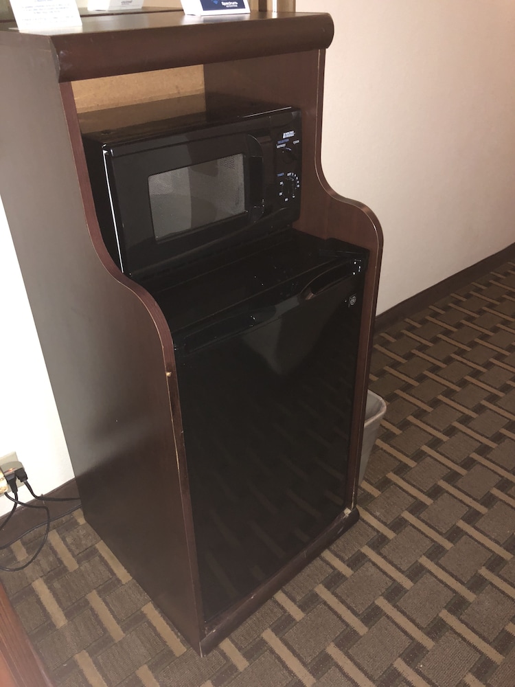 Days Inn by Wyndham Fayetteville-South/I-95 Exit 49 18/31