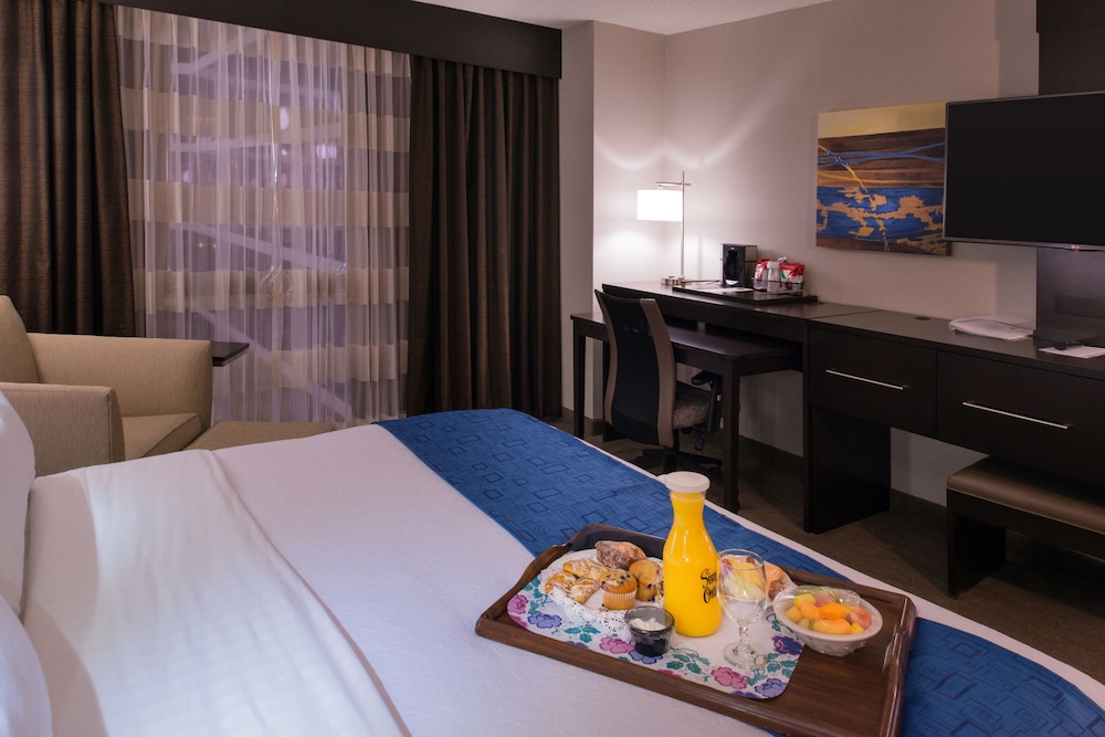 Radisson Hotel St. Louis Downtown Convention Center 20/65
