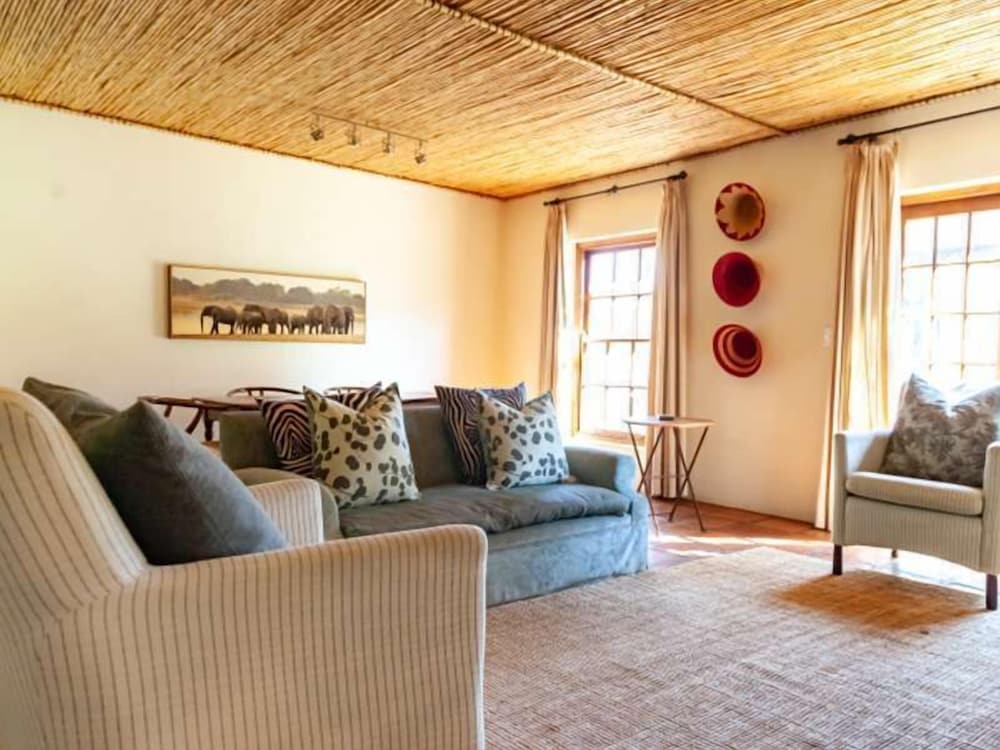 Navarre Farm Cottages 11/31