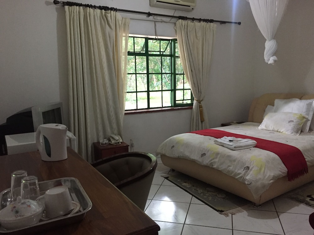 Divine Guest House 5/23